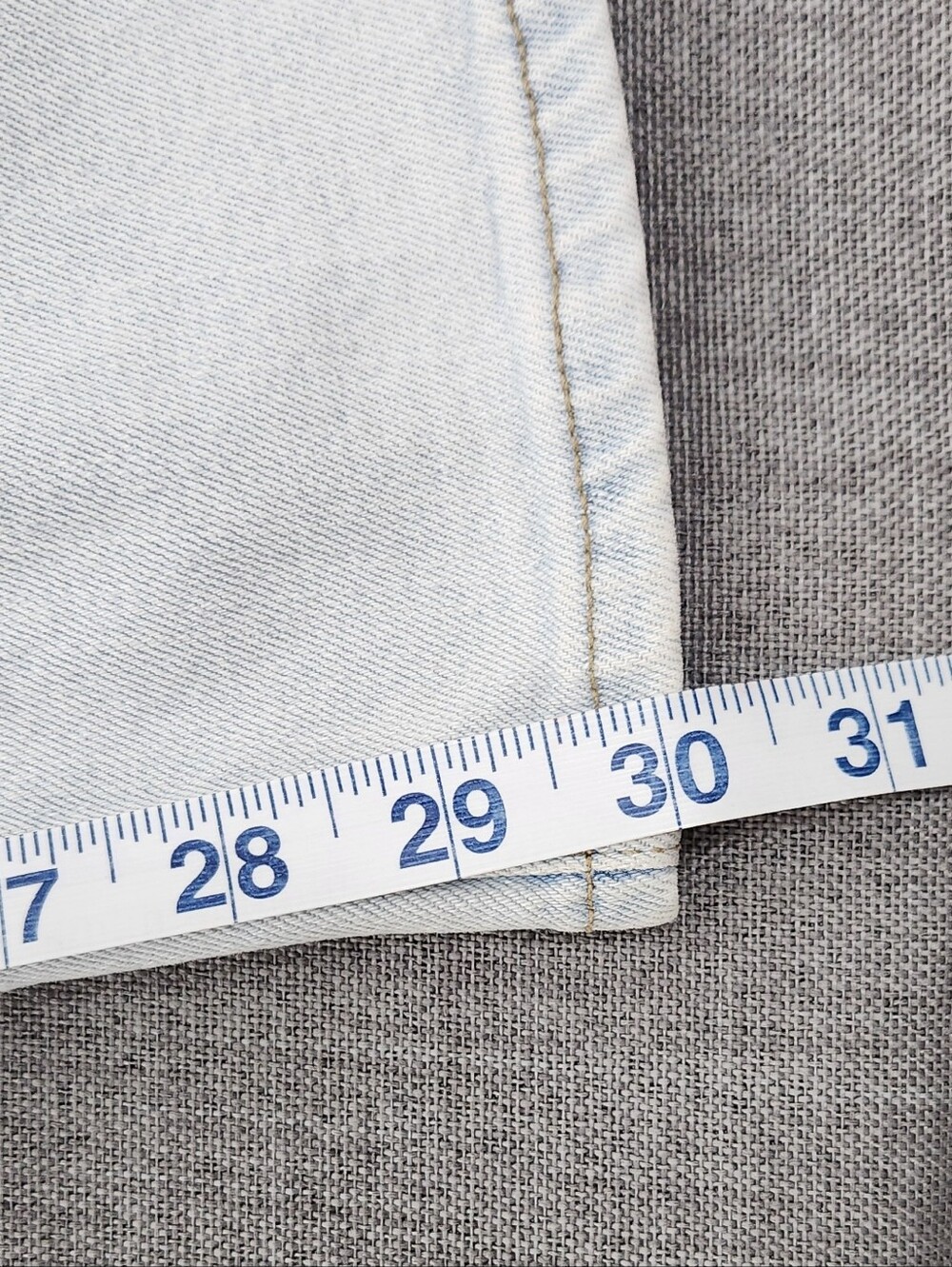 Abercrombie & Fitch Slim Straight Semi Distressed  Style Vent Slide Split. 28 - Picture 6 of 12